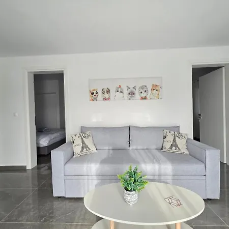 Gavriel's House Eretria *